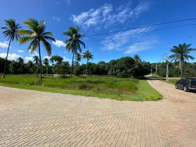 Terreno em Praia do Forte (Acu da Torre)