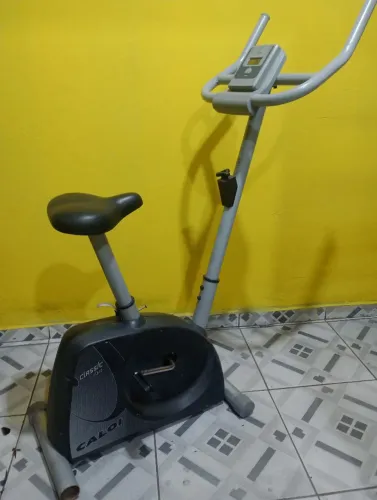 Bicicleta ergométrica Caloi painel digital 