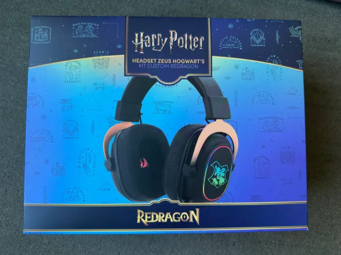 Headset Gamer Redragon Harry Potter Zeus Hogwart?s RGB Special Edition Preto