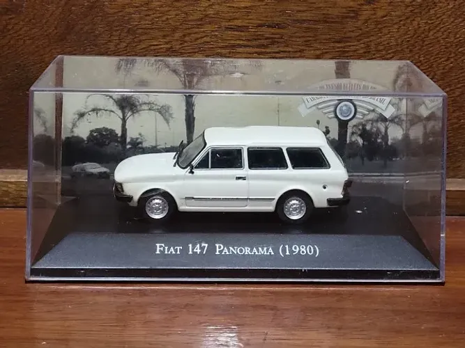 Fiat 147 Panorama 1980 - Coleção Carros Inesquecíveis Do Brasil - Carrinho Miniatura 1/43