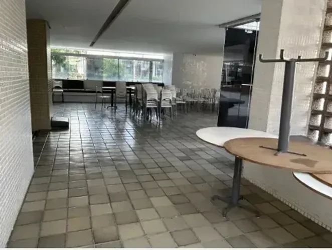 Apartamento á venda possui 240 metros quadrados com 3 quartos em Tamarineira - Recife - PE