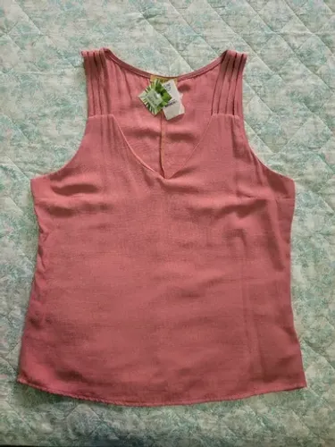 Blusa Feminina ( nas cores azul claro e rosa)