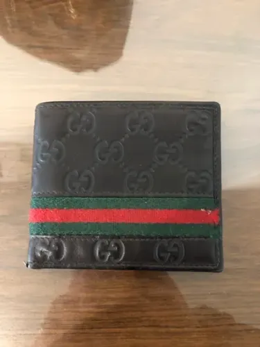 Carteira de couro Gucci