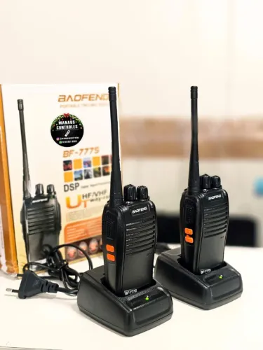 Rádio comunicador Baofeng. Pix ou dinheiro 