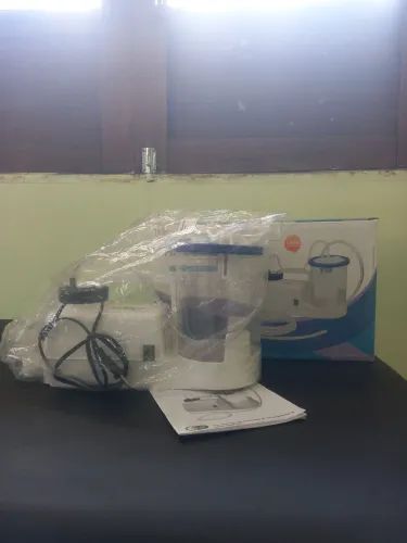 Aspirador de secreções de fluidos, seminovo