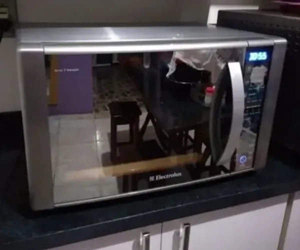 Microondas Electrolux 31 litros inox espelhado 
