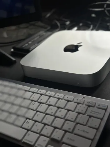 Mac Mini M1 - 8GB RAM, 256GB SSD - NOVO, com nota fiscal
