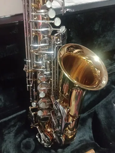 Saxofone alto júpiter 567 Dourado - Instrumento Musical
