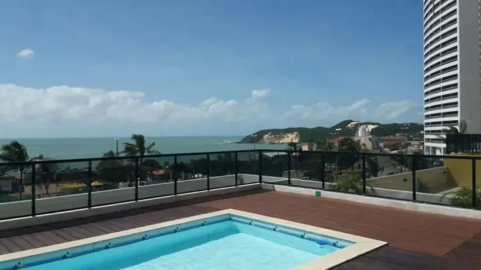 Apartamento MOBILIADO na Avenida Ponta Negra Natal/RN.