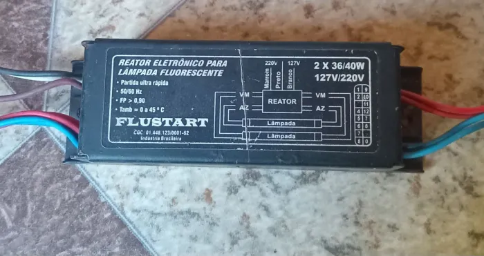 Reator Eletrônico para 2 Lâmpadas Fluorescente 2x36/40W 127V/220V