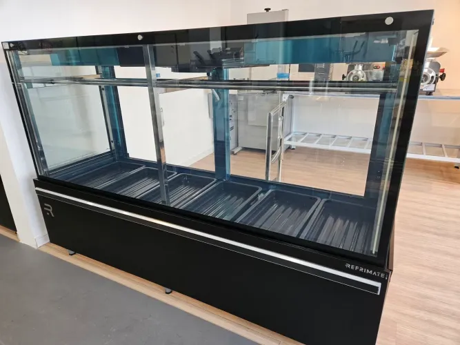 expositor de carnes para açougue com vidro aquecido