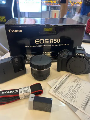 Canon R50 + Lente 18-45mm