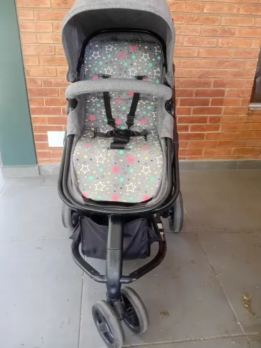 Carrinho de Bebê Moisés e Cadeirinha de Carro Bebê Conforto Safety 1st