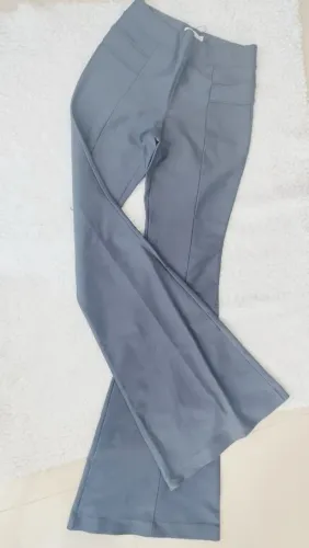 Calça Flare Prada cinza chumbo 