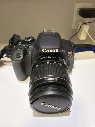 Câmera fotográfica cânon t4i