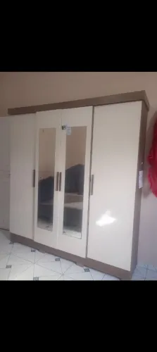 GUARDA ROUPA, ARMÁRIO, PAINÉIS, EM GERAL