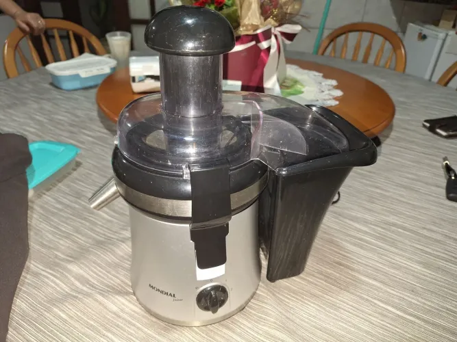 Processador de suco mondial juice 