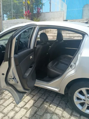 Nissan Sentra S 2.0/ 2.0 Flex Fuel 16V Aut. 2012