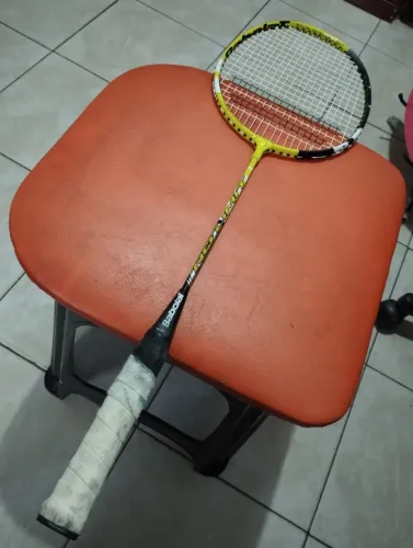 Raquete Badminton BABOLAT No Limit Aluminio Usada