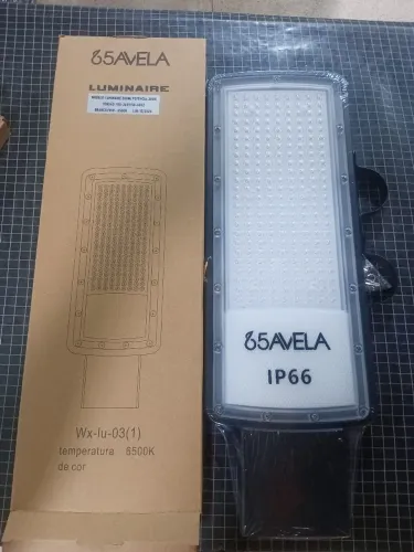 Luminária pública  poste LED 200W 65AVELA IP66 6500K