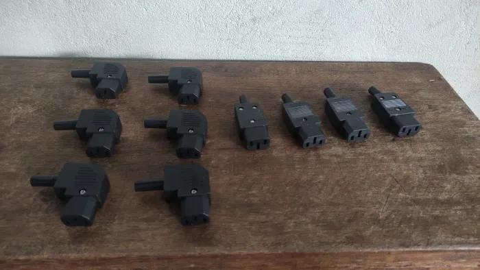 Adaptador para plug femea
