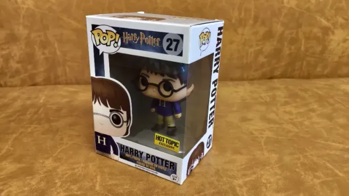 Funko Pop Harry com Sweater 27 (HT)