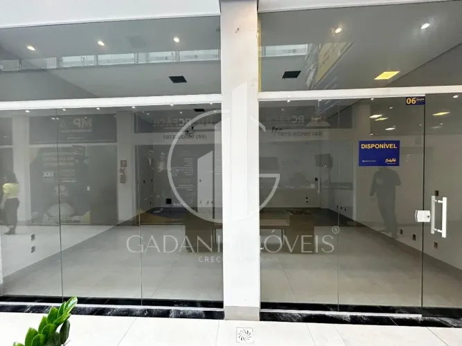 SALA COMERCIAL DE 30M² PARA LOCAÇÃO POR R$ 1.900,00 NA AV JULIO CAMPOS EM SINOP/MT - GADAN