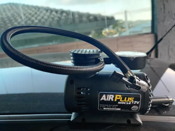 Compressor com Calibrador de pneus