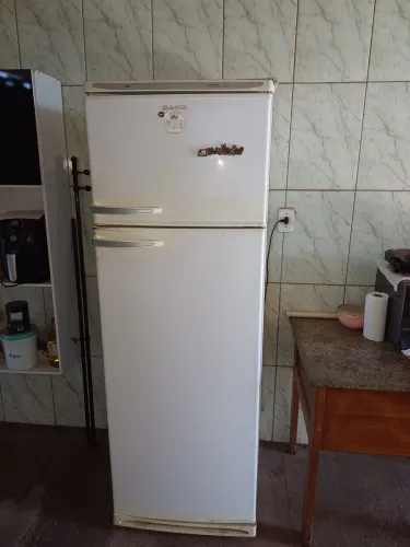 Geladeira DAKOduo 360 littos