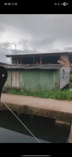 Vendo essa casa localizada em Santana, falta so dividir os quartos e terminar o banheiro