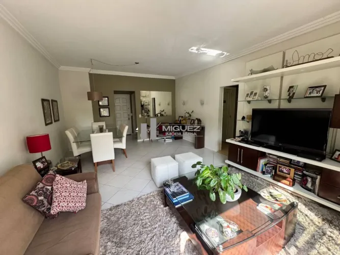 Vendo Apartamento Lindo, na Rua São Miguel (Tijuca) 3 quartos, 1 suite, 1 vaga de garagem.