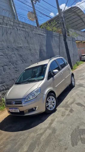 Fiat Idea Attractive 1.4 Fire Flex 8V 5P 2014