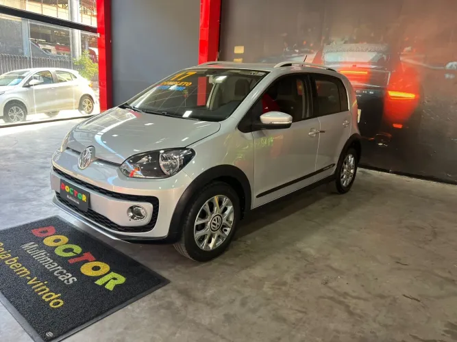 Volkswagen Up! Cross 1.0 TSI Total Flex 12V 5P 2017