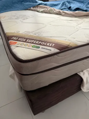 Cama Queen completa