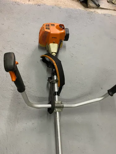 ROÇADEIRA STIHL FS 80 - R$ 930,00 VENDO ROÇADEIRA STIHL FS 80