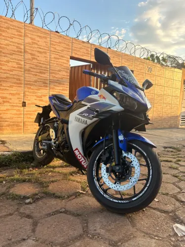 Yamaha YZF R-3 321 2016