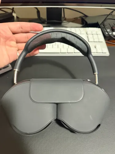 Apple AirPods Max 2