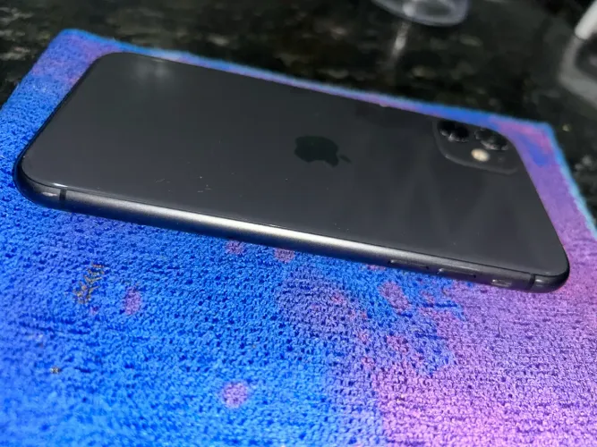 iPhone 11 128GB Saúde 100% Excelente estado