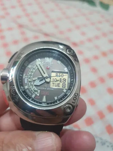 Citizen eco driver meia lua funcionando normalmente todo em aço inox original sensor off