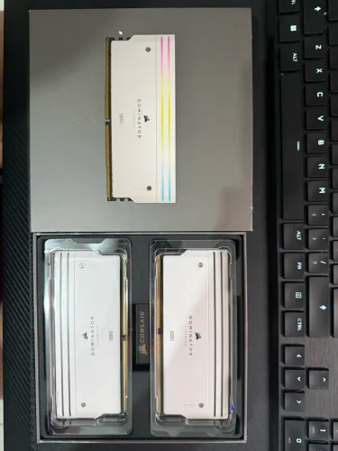 Memória Ram Corsair Dominator Titanium Rgb 48gb Ddr5 7200mhz