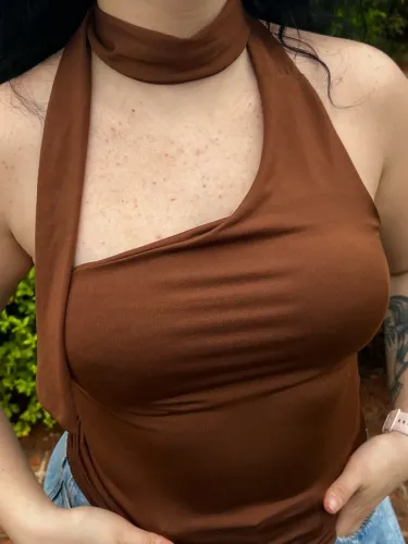 Blusinha amarrações