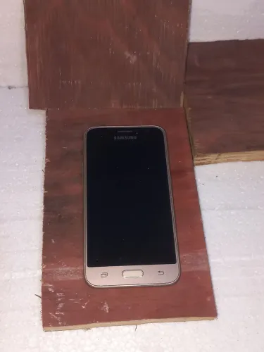 Samsung galaxy J1 + acessórios