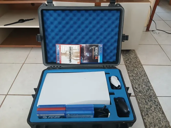 Ps5  midia digital 2 contrôle 8 jogos 3 mês de uso vai na maleta top 