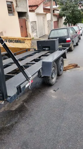 Carreta reboque de veículos trucado 