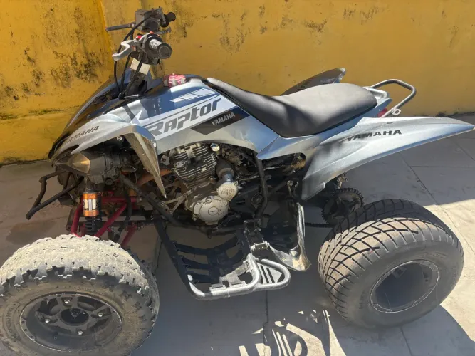 Quadriciclo Yamaha raptor 250 cc competição