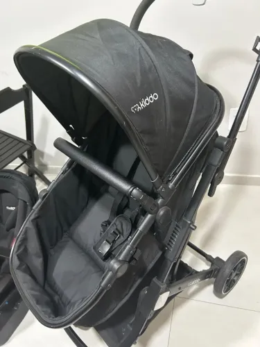 CARRINHO E BEBÊ CONFORTO KIDDO