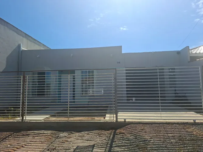 Vendo casa no recanto brasil