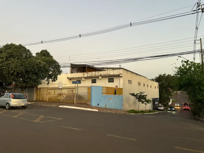 Comercial e residencial ótima localização