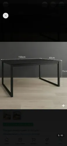Mesa de estudo e dois criados mudos