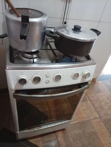 Vendendo itens de casa por mudança <br>